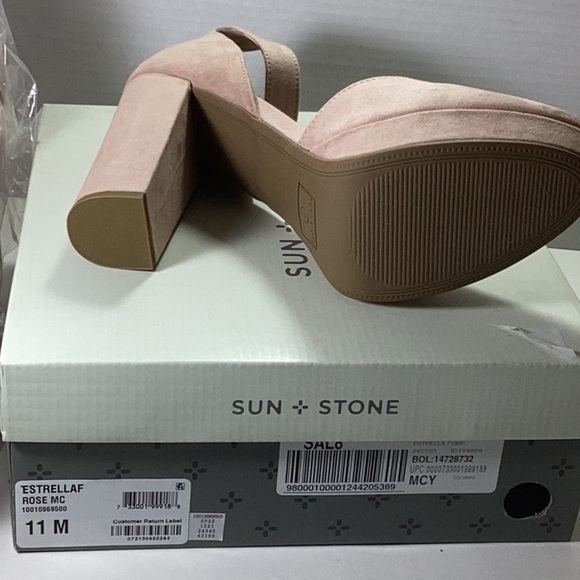 Estrella Block-Heel Pumps, - Picture 7 of 7